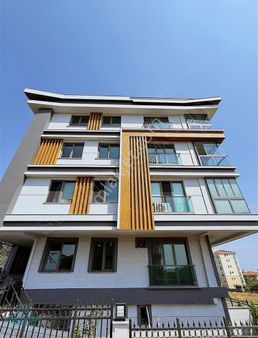 Beylikdüzü Nde Ful Deniz Manzaralı Sıfır 2+1 Daire