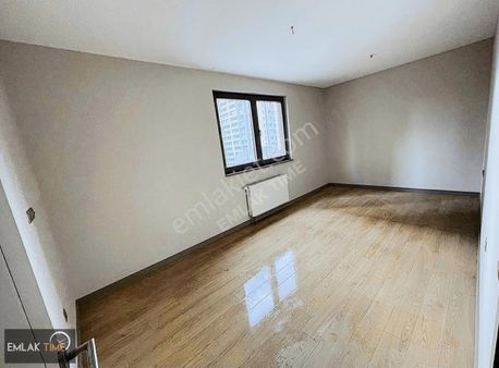 Odak İncek'te 2+1 Kiralık Daire Veya Ofis Olarak Kullanılabilir