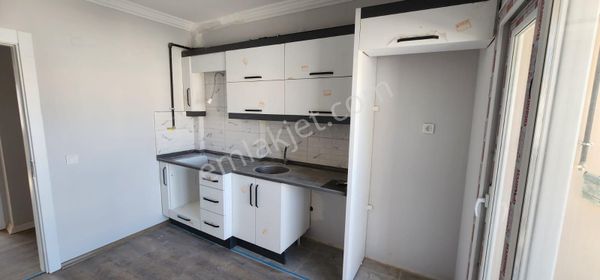 Irmak Mahallesi'nde Satılık Ebeveyn 2+1