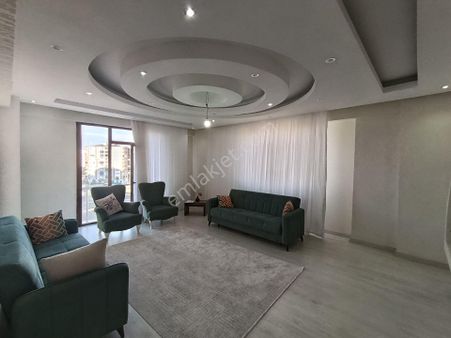 Med Life Gayrimenkul'den Bağcılar'da 3+1 Fırsat Daire