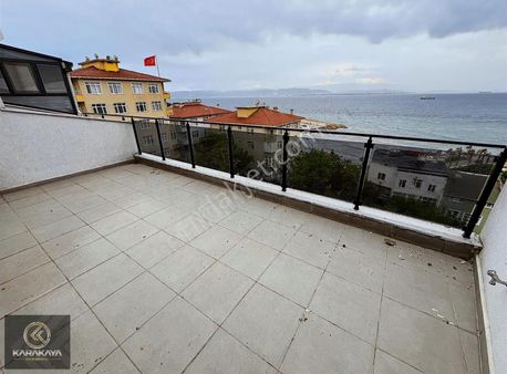 Darıca'da Emsalsiz Lebi Derya Deniz Manzaralı Daire