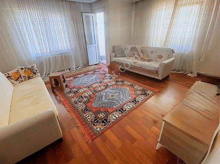 Haznedar İlk Yıva Metro Yakını Kredili **genç Bina** 2+1 Ön Cep