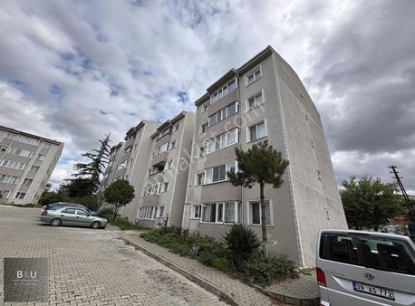 B&u Gayrimenkulden 3+1 Ferah Kapalı Pazar Yanında Fırsat Daire