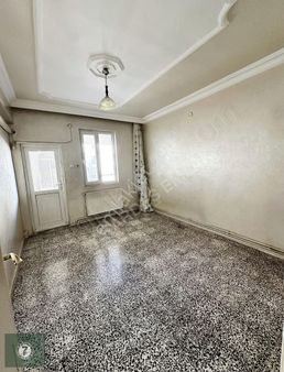 7 Kardeş Emlak'tan Emniyet Caddesin De Kiralık 3+1