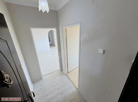 Üç Elmastan 2+1 Doğalgazlı Ara Kat Müthiş Konum Kiralık Daire