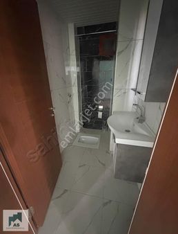 Davraz Mah Yeni Köy Garajı Altında 3+1 Kiralık Daire