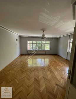 Oba Sokakta Bakımlı 3+1