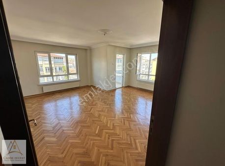 Cadde İnvsetten Cebecide Asansörlü 3+1 Kiralık Daire