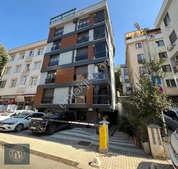Üsküdar Merkezde Ara Kat 2+1 80m2 Yeni Binada Satılık Daire