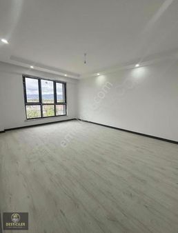 Om-desticiler'den Çevre Yolu Yakını Lüks 3+1