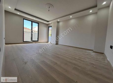 Kazım Karabekir Mah 2+1 Lüks 90m2 Ara Kat Daire Yerden Isıtmalı