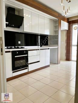 Pursaklar Polis Karakolu Yakını Fuul Yapılı Site İçi 3+1 Daire