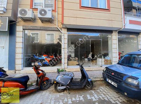 Başak' Tan Dalamanda İşlek Konumda 113 M2 Kiralık Mağaza/dükkan
