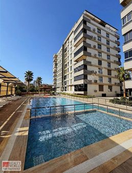 Nazilli Yeşil Mahalle'de Havuzlu Site İçi Arakat Satılık Daire