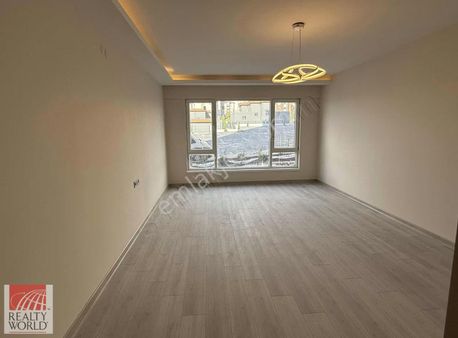 Yapracık Merkezde Migrosa Yakın Konumda Sıfır 2+1 Site Dairesi