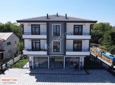 Karasu'da Çarşı Merkezine Yakın Eşyalı Ara Kat 2+1 Kiralık Daire
