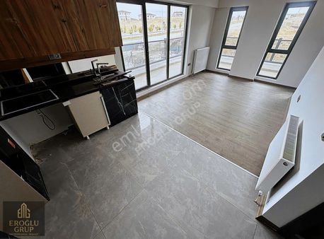 Eroğlu Gayrimenkul'den Bölgenin En Güzel Konseptinde 65 M2 1+1 !