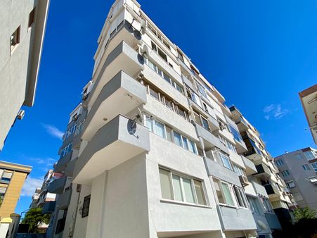 Basın Sitesinde; Arakat Geniş 3+1, Otoparklı, Hatay Metro Yakını