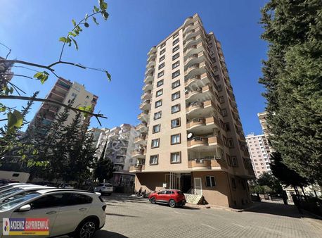 Metro Yolu İle Hayalpark Arasında 4+1 Kapalı Mutfak Geniş Daire