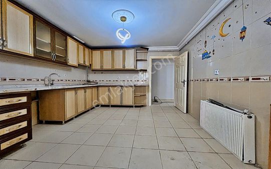 "keskinoğlu" Atapark Cadde Yakını Geniş 4+1 Satılık Fırsat Daire