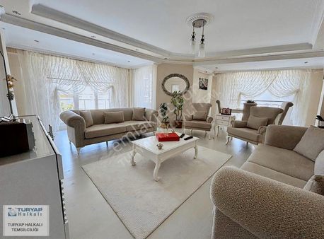 M.kemal Marmaray'da Göl Manzaralı 150 M2 3+1 Satılık Daire
