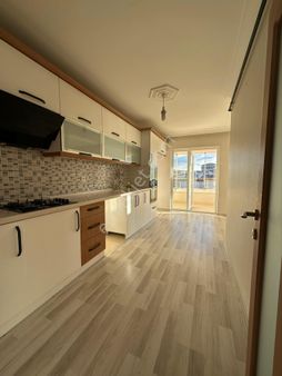 Okumuşlar Gayrimenkul’den Güney Cephe 4+1 Fırsat Daire