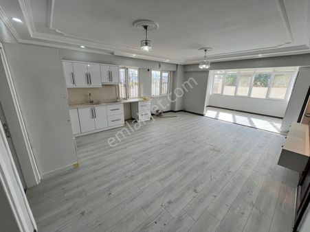 Altınkum'da Denize Yürüme Mesafesinde 2+1 İçi Yapılı Daire