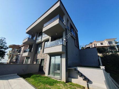 Gürede Deniz Manzaralı Bahçeli Özel Tasarım Fourlex Villa