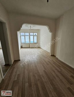 Horhor Tayyareci Orhan Sokakta Kiralik 2+1