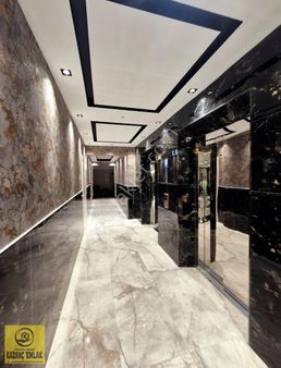 Ana Cadde Uzerı Sıfır Daıre Bağdat Caddesinde