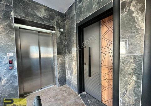 2+1 Lüx Fevzi Çakmakta Ayrı Mutfaklı Satılık Daire