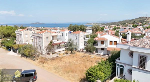 Cunda Adasında Müstakil Tapulu Satılık Arsa