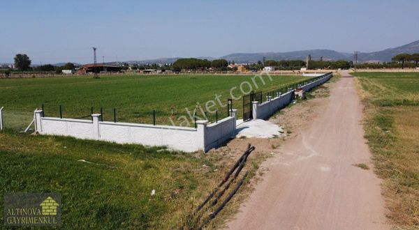 Altınovada Satılık Müstakil 13,282m2 Köşe Parsel Tarla