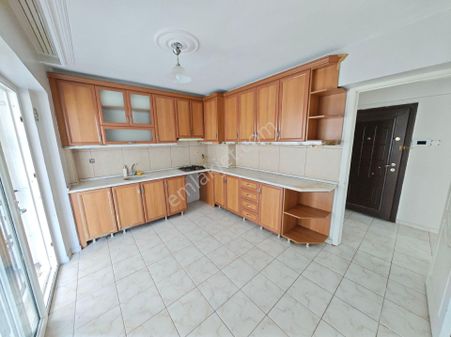 Fırsat Daire. Laleli Meydanın'da 3+1 145m Satılık Daire