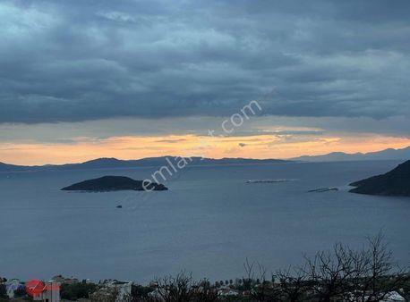 Çandarlı Deniz Ve Adalar Manzaralı 350 M2 Villa İmarlı Arsa