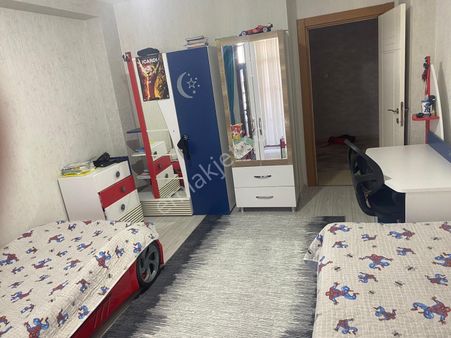 Bağcılar Hava Alanı Kavşağı Yanı 3+1 Satılık Daire