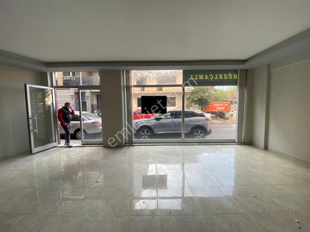Kuşadası Güzelçamlıda Satılık 80 M2 Dükkan
