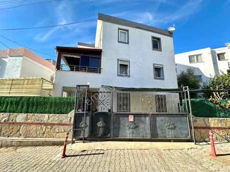 Turgutreis Akçaalan'da Müstakil Girişli Özel Otoparklı Daire