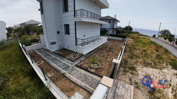 Evre Emlaktan Küçükköyde Deniz Manzaralı 3+1 Sıfır Villa
