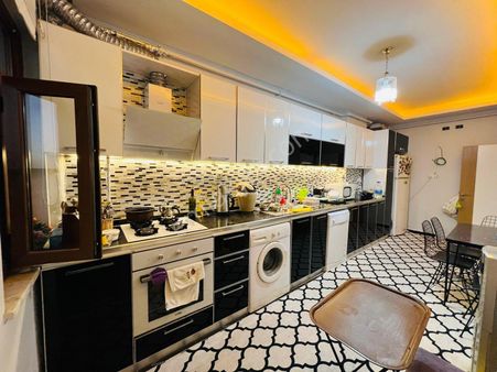 Dinç Emlaktan Satılık Ultra Lüks 4+1 Daire Hastane Konumlu