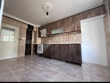 4+1 Arakat Geniş Ebeveyn Banyolu Asansörlü Yeni Bina