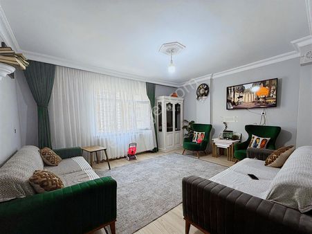 Özpa Gayrimenkul'den Güneşli Mah.90 M² 1.kat 2+1 Satılık Daire