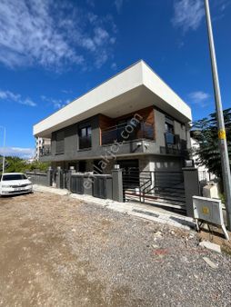 İzmir Balçova Teleferik Mah.5+1 Satılık Sıfır Lüks Villa