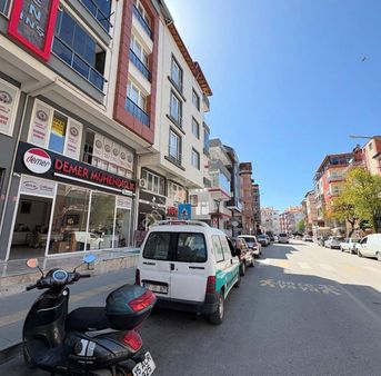 İnal Emlaktan Cadde Üzeri Satılık 100 M2 Ofis