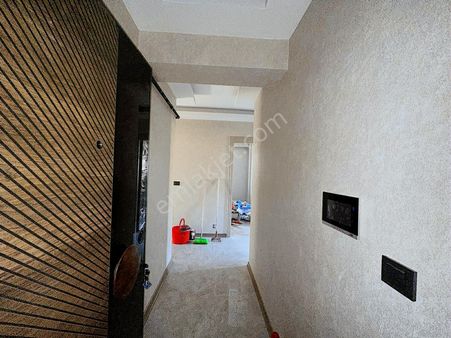 Seven Emlak'tan Yenişehirde Amerikan Mutfaklı Y.giriş Daire