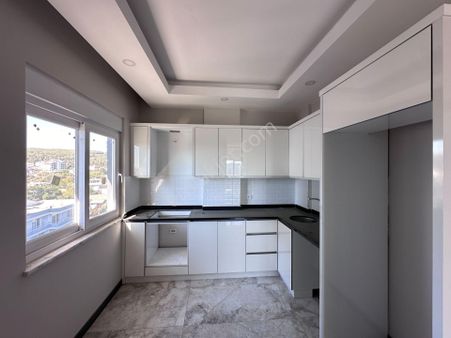Avsallar'da Tek Blok Aktiviteli Deniz Manzaralı 2+1 130 M2 Dubleks