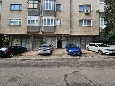 Küçükyalı Altıntepede Minibüs Yoluna Çok Yakın 190 M2 Boş Dükkan