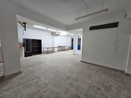 Özgür İnşaat'tan 50.yıl Mah'de 120m2 Acil Satılık Dükkan