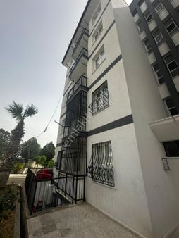 Kuşadası Kadınlar Denizi Yakını Dost Sitesin'de Satılık 2+1