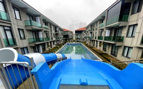 Çamlık Sitesinde Kombi Petekli Havuz Cephe 2+1 Satılık Daire